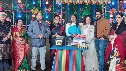 Madan Mitra-Didi No.1: দিদি নং ওয়ানে সস্ত্রীক হাজির মদন মিত্র বউয়ের সামনে একেবারে ক্লিন বোল্ড কালারফুল বয়