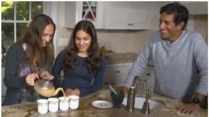 Indian Tea Recipe :  മകളെ ചായ ഉണ്ടാക്കാന്‍ പഠിപ്പിച്ച് ഇന്ത്യൻ - അമേരിക്കൻ ഡോക്ടർ