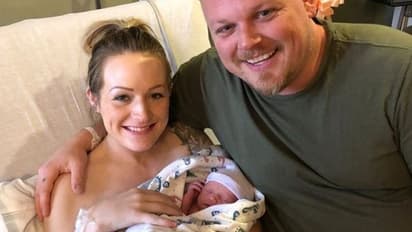 एक साल में दो बार प्रेग्नेंट हुई महिला, 3 बेटियों को दिया जन्म, चौंकाने वाली है पूरी कहानी