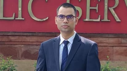 50 करोड़ के बजट को अपने गांव पर कैसे खर्च करेंगे, UPSC Interview के इन सवालों ने बिहार के लाल को बनाया IPS