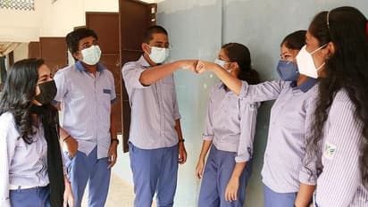 kerala school uniform controversy : ஒரே மாதிரியான சீருடை ..! ஆதரவா..? எதிர்ப்பா?