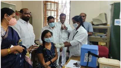 కోఠి విమెన్స్ కాలేజీలో ఉచిత వ్యాక్సినేషన్ డ్రైవ్ విజయవంతం