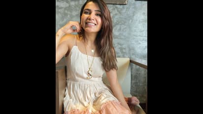 Samantha cute photos:  అన్నం తింటున్నావా? అందం తింటున్నావా?.. సమంత క్యూట్‌నెస్ కి ఎవ్వరైనా పడిపోవాల్సిందే