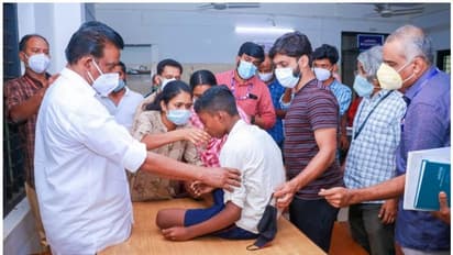 K Radhakrishnan : ആദിവാസികുട്ടികള്ക്കെന്താ പച്ചരിച്ചോര്? ഉദ്യോഗസ്ഥരോട് കയര്ത്ത് മന്ത്രി