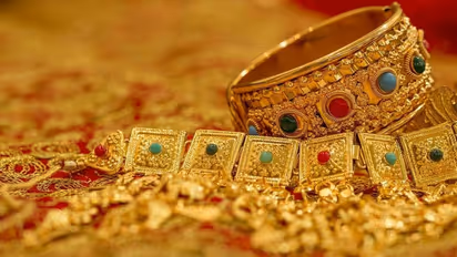 Bengaluru GOLD on November 9, 2024: Check latest prices for 1gm, 8gm and 10 gm gold