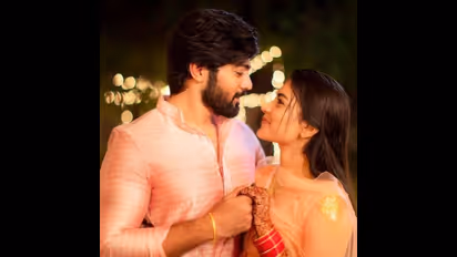 கனவு நிஜமாகி விட்டது... தளபதியுடன் எடுத்த புகைப்படத்தை பகிர்ந்து பூரித்து போன செம்பருத்தி ஷபானா!