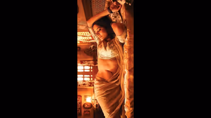 Anasuya : వామ్మో..ఆ మూవీలో అనసూయ విధ్వంసం.. పరువాలతో బెడ్ పై రెచ్చిపోయిన యాంకర్