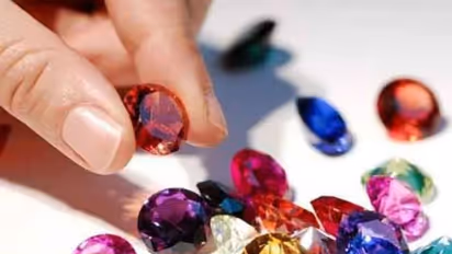 সস্তার এই রত্নপাথর কোটিপতি বানায়, টাকা টেনে আনে চুম্বকের মতো 