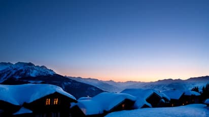 Santa Claus Village Rovaniemi: বরফের চাদরে ঢাকা সান্তার গ্রাম, যেখানে বড়দিন পালনে ভীড় জমান পর্যটকরা