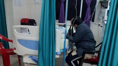 Covid 19 : दुनियाभर में 8.65 अरब से अधिक लोगों को लग चुकी वैक्सीन; अमेरिका, ब्रिटेन सबसे ज्यादा प्रभावित