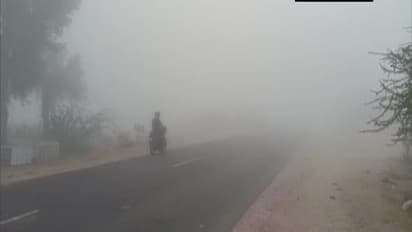 పడిపోతున్న ఉష్ణోగ్రతలు:ఏపీ,తెలంగాణల్లో పెరిగిన చలి