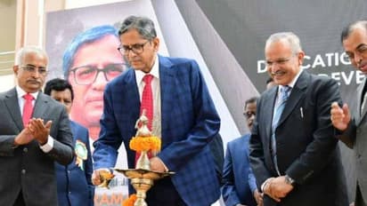 కోర్టుల్లో మౌళిక వసతులకు ప్రభుత్వాలు కృషి చేయాలి: వరంగల్లో సీజేఐ ఎన్వీ రమణ