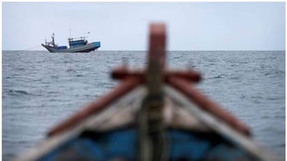 15 ತಮಿಳುನಾಡು ಮೀನುಗಾರರನ್ನು ಬಂಧಿಸಿದ ಶ್ರೀಲಂಕಾ ನೌಕಾಪಡೆ!