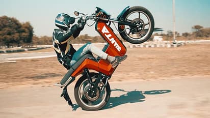 Made in India इलेक्ट्रिक टू व्हीलर ने रिकॉर्ड समय में 4000 किमी की दूरी तय की, Asia Book of Records में दर्ज