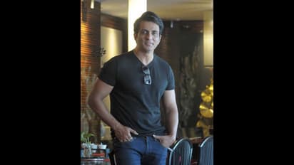 Punjab Election 2022: सोनू सूद राजनीति में आएंगे, जल्द पार्टी का नाम भी बताएंगे, प्रेस कॉन्फ्रेंस में ऐलान