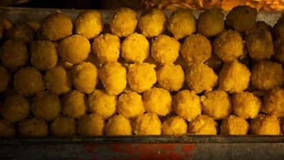 തെരുവുനായ്ക്കളെ കൊല്ലാന്‍ മധുരപലഹാരത്തില്‍ വിഷം, ജീവന്‍ നഷ്ടപ്പെട്ടത് കുരുന്നിന്