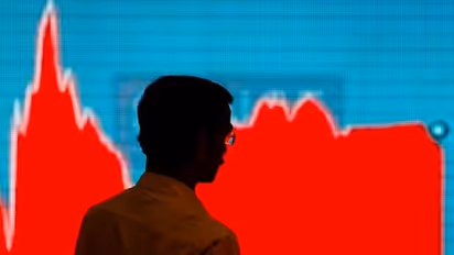 Stock Market: జస్ట్ 5 నిమిషాల్లో 2.5 లక్షల కోట్లు ఆవిరి, స్టాక్ మార్కెట్లో నష్టపాతం, కారణాలు ఇవే..