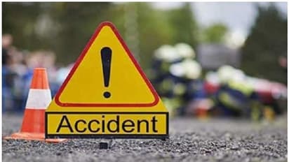 Road Accident: ನಿಂತಿದ್ದ ಕಾರಿಗೆ ಕ್ಯಾಂಟರ್ ಡಿಕ್ಕಿ: ಶಮರಿಮಲೆಗೆ ಹೋಗಿ ವಾಪಸ್ ಬರುತ್ತಿದ್ದ ಇಬ್ಬರು ಸಾವು