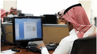 കൂടുതല് തൊഴില് മേഖലകളില് സ്വദേശിവത്കരണം ഉടന്