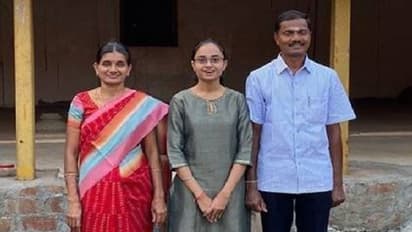 3 கோடி ரூபாய் பெற்ற விவசாயி மகள்.. அமெரிக்க பல்கலை., படிக்க வாய்ப்பு பெற்ற ஈரோடு மாணவி..