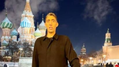 Tallest man : തന്റെ മകനെയും മകളെയും പ്രസവിക്കാനൊരു ഭാര്യയെ വേണം, ലോകത്തിലെ ഏറ്റവും ഉയരമുള്ളയാൾ റഷ്യയിൽ