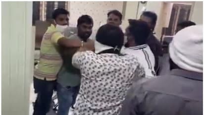 తీన్మార్ మల్లన్నపై టీఆర్ఎస్ కార్యకర్తల దాడి.. మల్లన్న ఏం అన్నాడంటే?.. వీడియో వైరల్