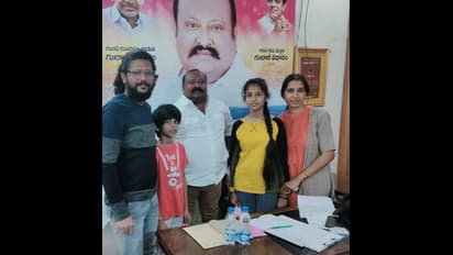 శెభాష్ పిల్లలు.. మామిడి పెంకలను మొక్కలుగా మార్చిన చిన్నారులకు మంత్రి గంగుల అభినందన..