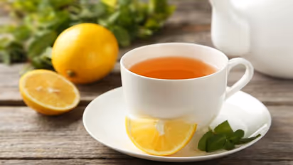 Weight Loss Detox Drink: உடல் எடை டக்குனு குறைய...இந்த நான்கு டீடாக்ஸ் பானங்களில் ஏதேனும் ஒன்று குடிங்க போதும்