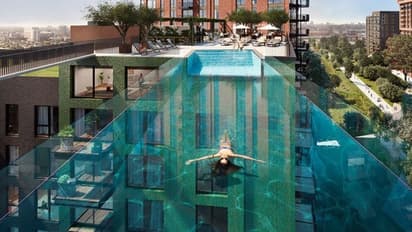 শীঘ্রই বন্ধ হয়ে যাবে Worlds First Floating Swimming Pool , কারণ জানলে অবাক হবেন আপনিও