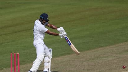 প্রথম টেস্ট জিতলেও টিম ইন্ডিয়ায় হতে পারে পরিবর্তন, দেখে নিন পিঙ্ক বল টেস্টে ভারতের সম্ভাব্য একাদশ