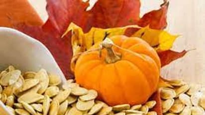 কুমড়ো বীজের তেলের গুণে বজায় থাকবে শারীরিক সুস্থতা, সঙ্গে চুল ও ত্বকের যোগাবে পুষ্টি