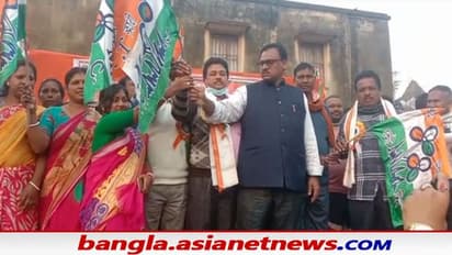 সুন্দরবনে বিরোধী শিবিরে বড়সড় ভাঙন, হিঙ্গলগঞ্জ বিজেপি-সিপিআইএম থেকে তৃণমূলে যোগ ৩০০ কর্মীর