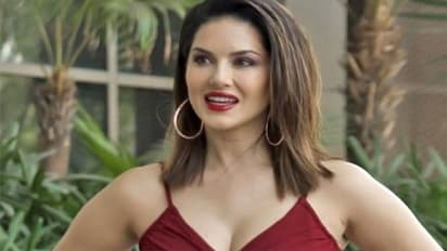 Sunny Leone : ഓൺലൈൻ വായ്പാ തട്ടിപ്പ്; സണ്ണി ലിയോണിന്റെ പണവും നഷ്ടപ്പെട്ടു, സിബില് സ്കോറിനെ ബാധിച്ചെന്ന് താരം