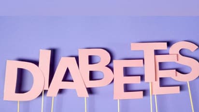 టైప్ 2  డయాబెటీస్ పేషెంట్లు ఈ ఆహారాలను అస్సలు తినకూడదు.. లేదంటే షుగర్ లెవెల్స్ పెరుగుతయ్..