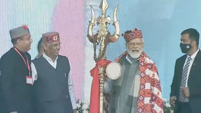 PM Modi in Himachal: विपक्ष पर हमला, विकास की बात, पीएम मोदी के दौरे को लेकर दिखा गजब का उत्साह, देंखे तस्वीरे