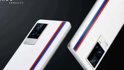 IQOO 9 Pro Launch: 50 MP ক্যামেরা, দুর্দান্ত ফিচার, ৫ জানুয়ারি লঞ্চ হতে চলেছে এই স্মার্টফোন