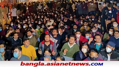 Delhi Doctors Protest: কৃষকদের পর দিল্লির রাস্তায় ডাক্তারদের বিক্ষোভ, ভেঙে পড়তে পারে পরিষেবা