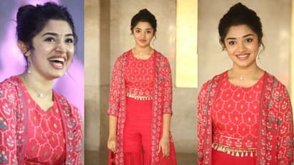 Krithi Shetty: మెస్మరైజ్ చేస్తున్న కృతి శెట్టి.. నవ్వుతో కుర్రాళ్ళకు నిద్రలేకుండా చేస్తుంది.