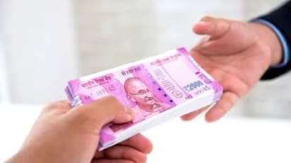 बरेली में खाते में 16 लाख रुपये पहुंचने पर ग्रामीण हुए हैरान, डीएम ने बैठा दी जांच