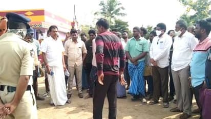 కృష్ణపట్నం ఆనందయ్యకు షాక్... Omicron మందుపై ప్రభుత్వ నోటీసులు, గ్రామస్తుల ఆందోళన (Video)