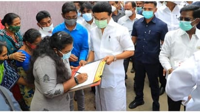 தமிழகத்தில் 3 அமைச்சர்களின் நிர்வாகம் மாற்றியமைப்பு... தமிழக அரசு அதிரடி..!