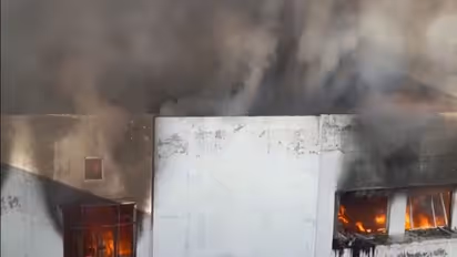 స్టీల్ ఫ్యాక్టరీలో పేలిన బాయిలర్.. ఇద్దరు మృతి.. నలుగురికి తీవ్ర గాయలు