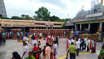 Sekar Babu: புத்தாண்டு அன்று கோவில்களில் பக்தர்கள் வழிபட தடையா? அமைச்சர் சேகர் பாபு பரபரப்பு தகவல்..!