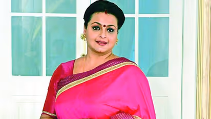 Kapoor फैमिली के 4 लोगों के बाद अब Shilpa Shirodkar भी हुईं कोरोना पॉजिटिव, पहले लगवा चुकी थीं वैक्सीन