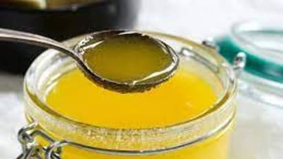 Side Effects of Ghee: నెయ్యిని వీళ్లు అస్సలు తినకూడదు.. ఎందుకంటే..?