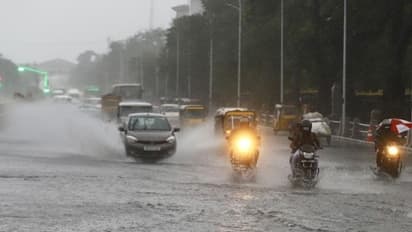 পশ্চিমী ঝঞ্জার জের, বৃষ্টির সম্ভাবনা দুই বঙ্গে, রাতের তাপমাত্রা বৃদ্ধির পূর্বাভাস