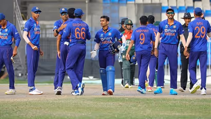 U19 Asia Cup : ഷെയ്ഖ് റഷീദ് രക്ഷകനായി, ബംഗ്ലാദേശിനെതിരെ ഇന്ത്യക്ക് കൂറ്റന്‍ ജയം; ഫൈനലില്‍ ശ്രീലങ്കയ്‌ക്കെതിരെ