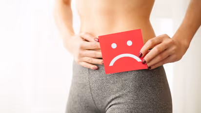 Vaginal Discharge : യോനിയിൽ നിന്നും മഞ്ഞനിറത്തിലുള്ള ഡിസ്ചാർജ്, ദുർഗന്ധം; കാരണം ഇതാകാം