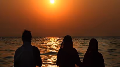 साल 2022 की पहली अमावस्या 2 जनवरी को, इस दिन बन रहें हैं 2 शुभ योग, ये उपाय करने से प्रसन्न होंगे पितृ