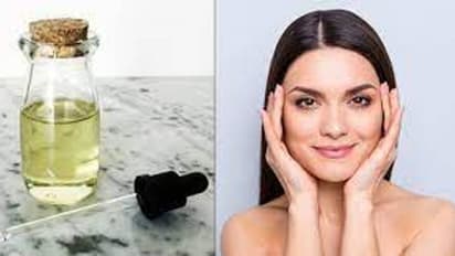 சில நிமிடங்களில் முகப்பரு காணாம போகணுமா? முகம் பளபளன்னு மாற நல்லெண்ணெய் கூட இந்த பொருளை யூஸ் பண்ணி பாருங்க!! 